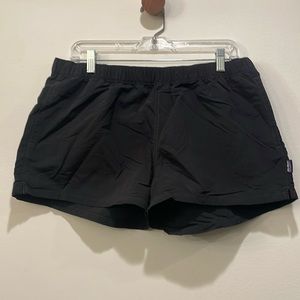 Patagonia Barely Baggies Shorts size XL Black